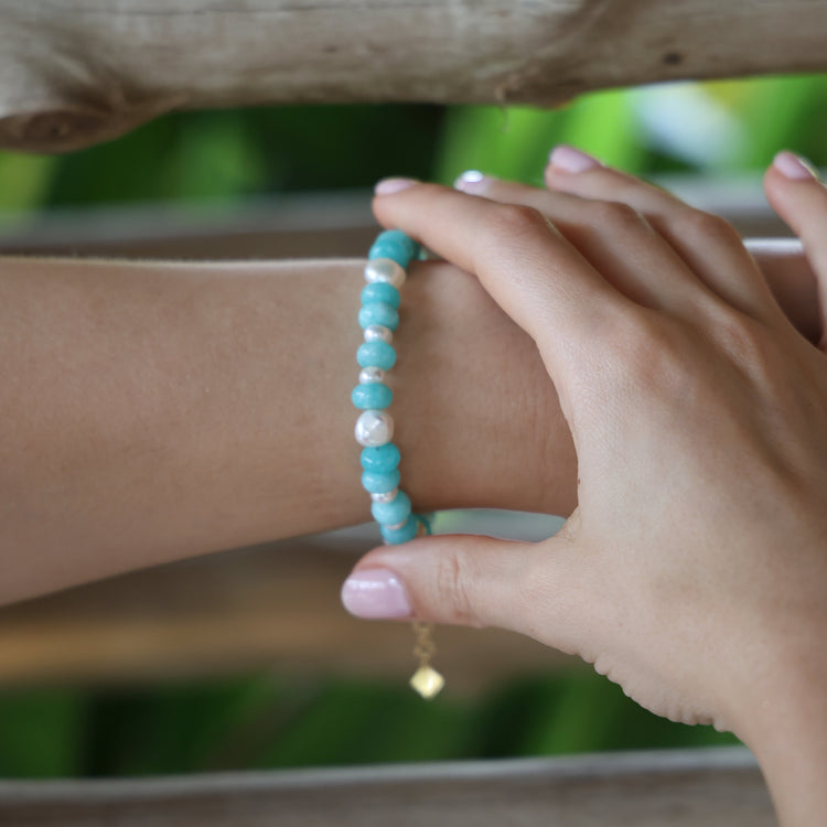 Inês Santos Jewellery - gemstone jewelry - 18K Gold Vermeil Amazonite and Fresh Water Pearl Beaded Necklace 2