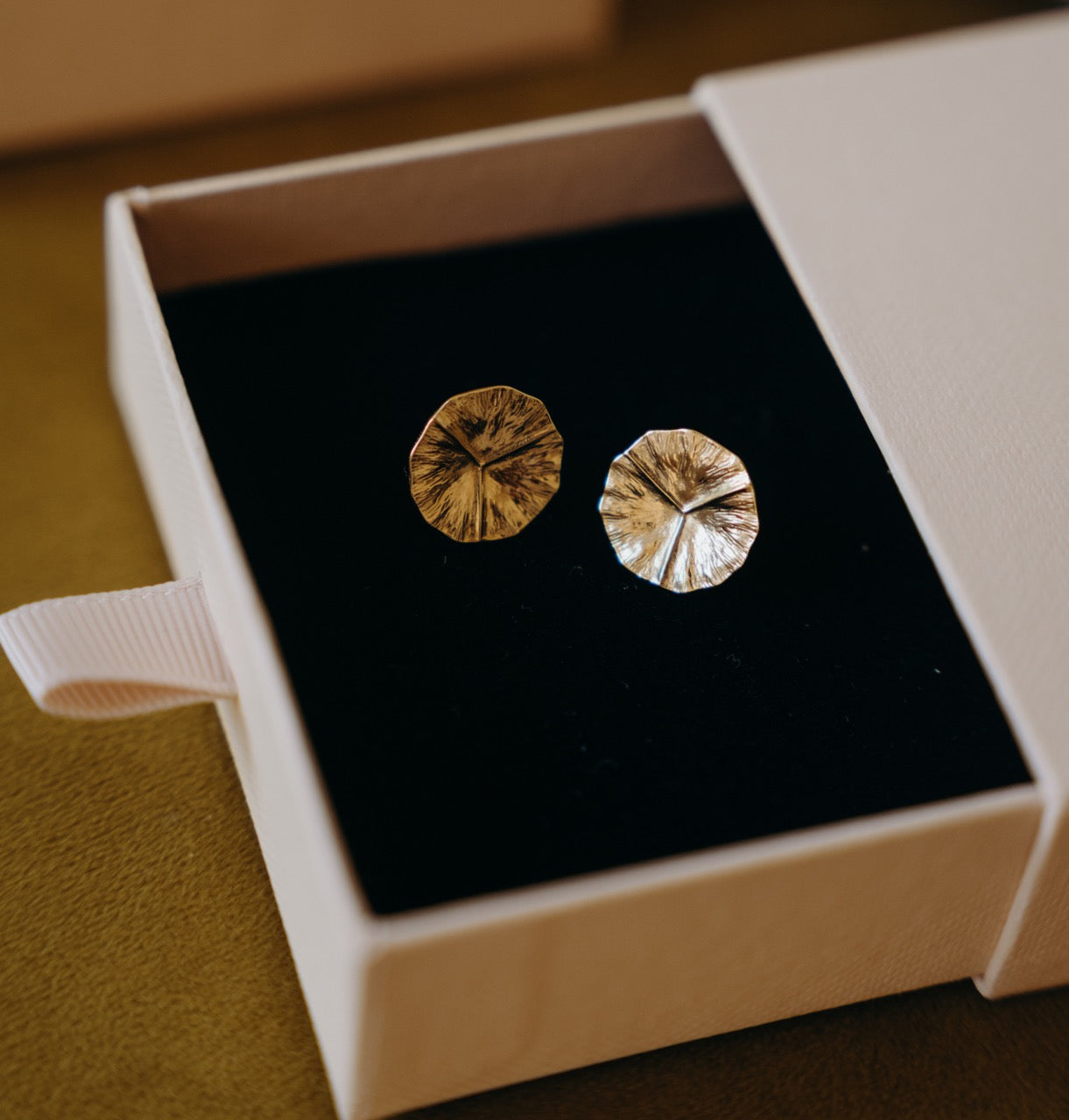 Water lily earrings in Inês Santos jewellery box with branded packaging